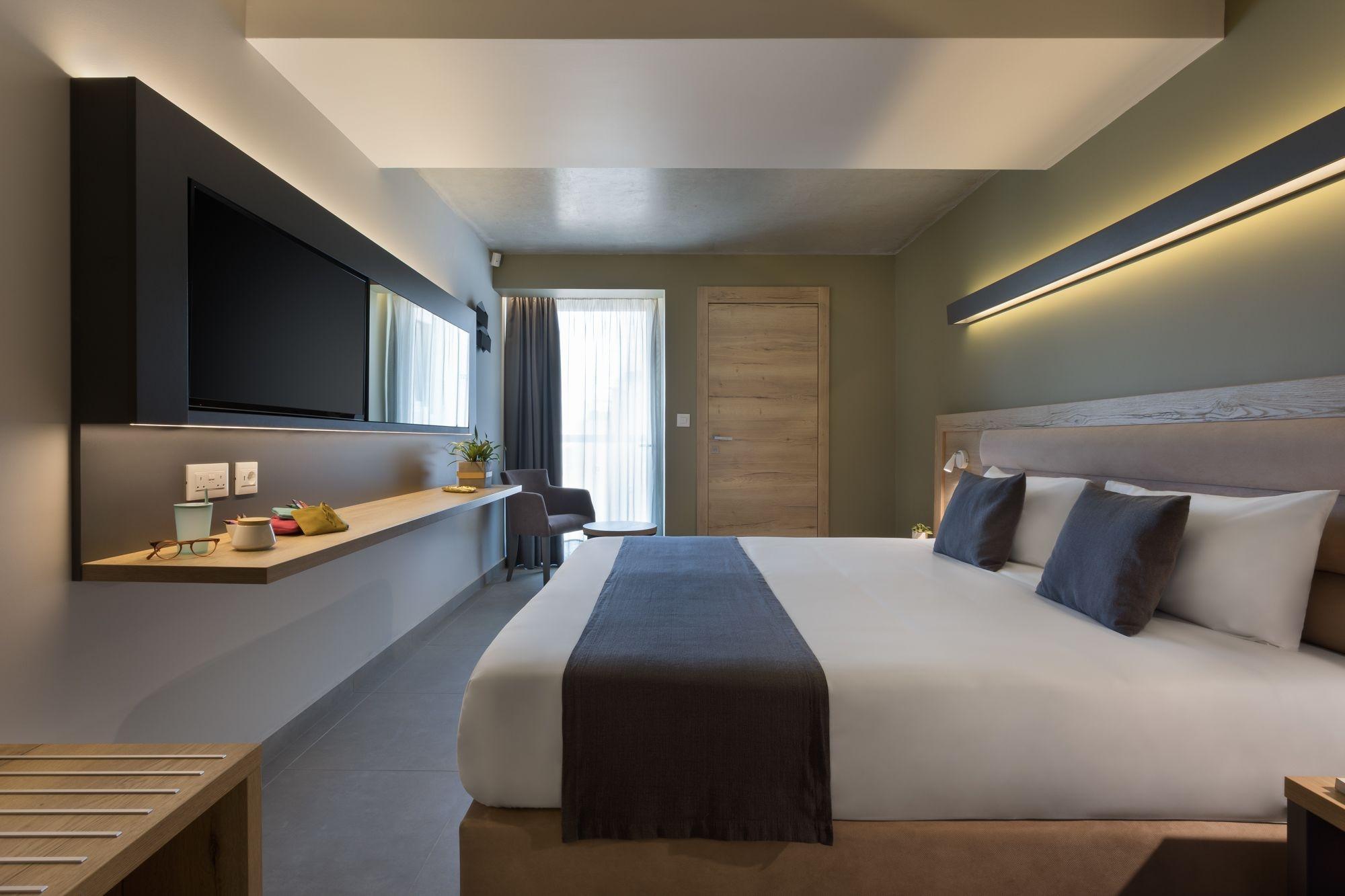 Azur By St 3*
